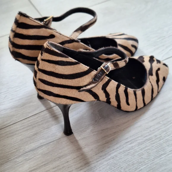 Dolce & Gabbana Pony Hair Mary Jane Pumps 37 - Picture 4 of 10